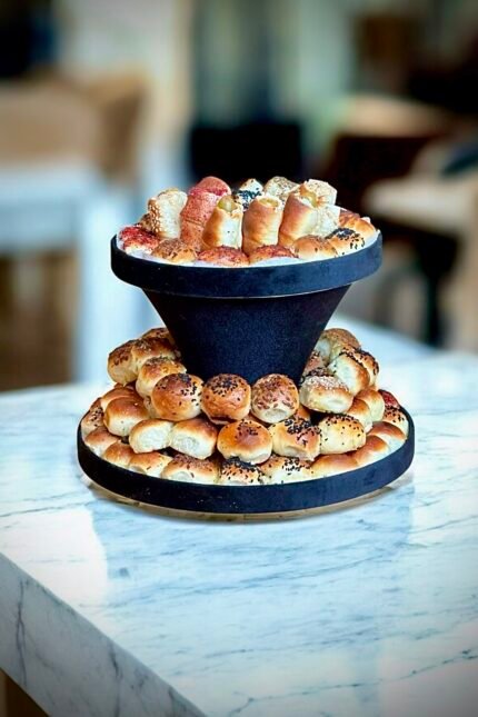 ستاند "الصدارة"